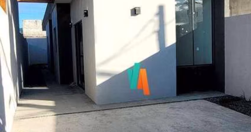 Casa com 2 dormitórios à venda, 82 m² por R$ 380.000 - Balneário dos Golfinhos - Caraguatatuba/SP