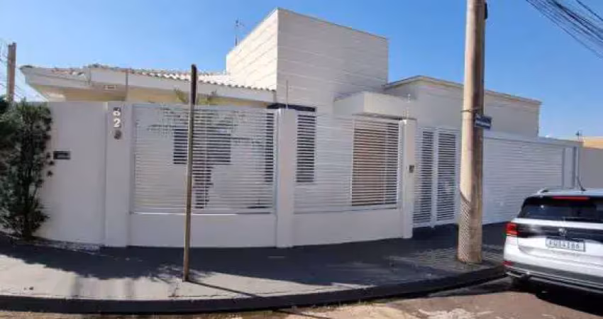 Casa com 3 quartos à venda na Avenida Orestes Soares de Moraes, Residencial Jardim do Lago III, Penápolis