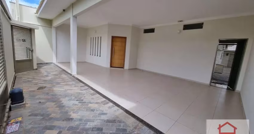 Casa com 3 quartos à venda na Rua Maria Rosa Passafaro Altimari, Residencial Jardim do Lago, Penápolis