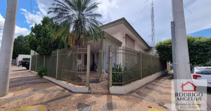 Casa com 4 quartos à venda na Avenida Cunha Cintra, Jardim, Penápolis