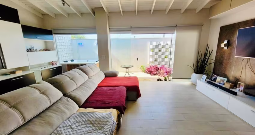 Casa em Condomínio apenas R$650.000