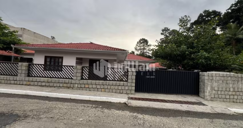 Casa com 4 quartos à venda no Limoeiro, Brusque 