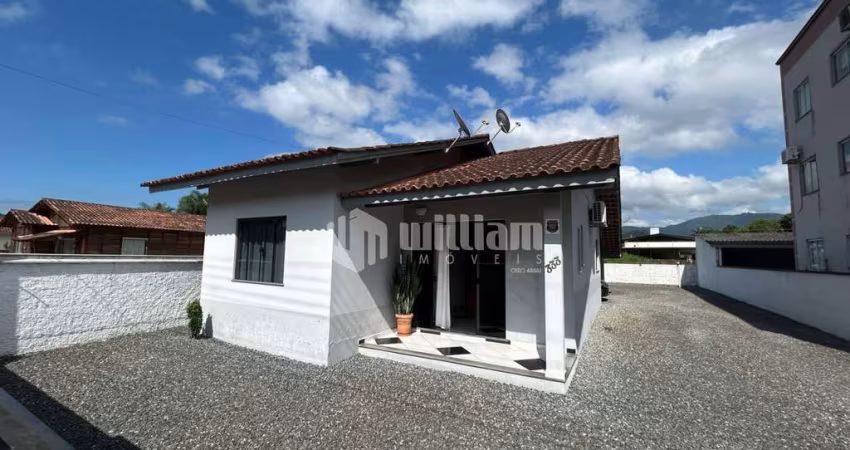 Casa com 3 quartos à venda no Centro, Guabiruba 
