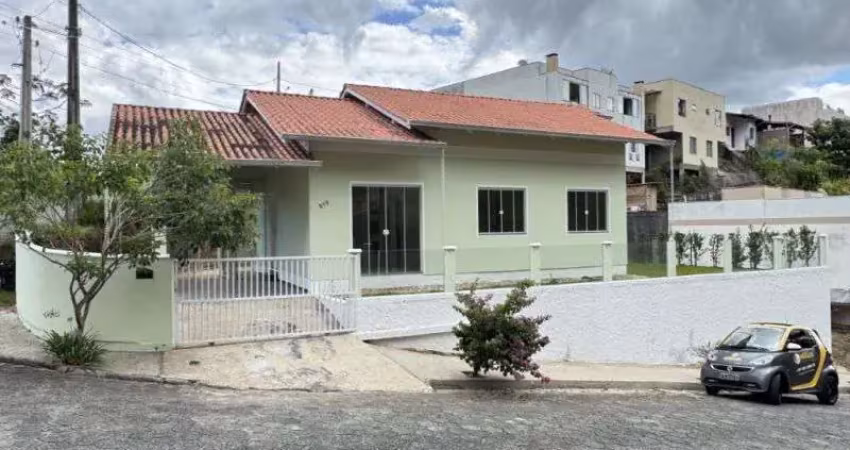 Casa com 3 quartos à venda no Azambuja, Brusque 