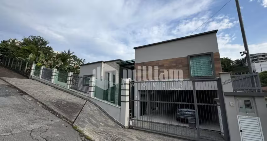 Casa com 4 quartos à venda no Centro I, Brusque 