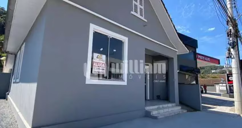 Casa comercial para alugar no Primeiro de Maio, Brusque 