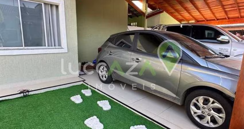 Casa em Condomínio à Venda em Jacareí-SP na Cidade Salvador! 3 Quartos, 1 Suíte, 3 Salas, 2 Banheiros, 2 Vagas de Garagem, 90m².