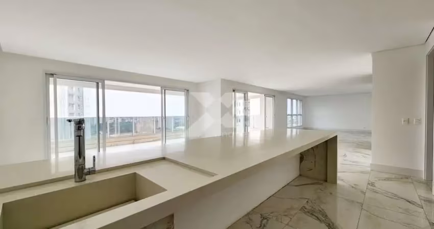 LaTorre - Apartamento 4 Quartos, 4 Vagas de Garagem, À Venda no Bela Suíça - La Torre