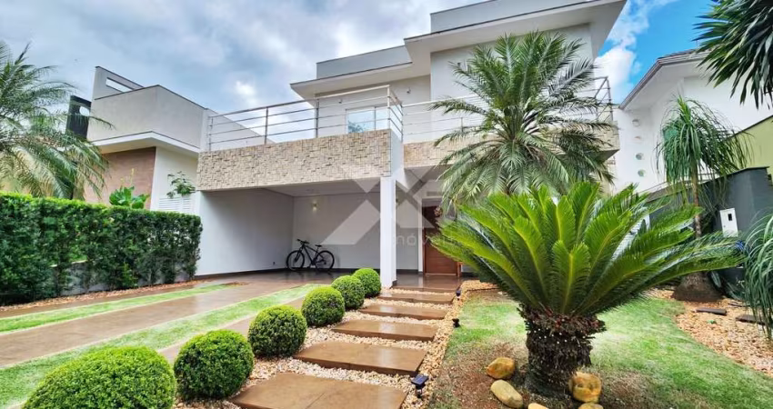 Golden Hill - GOLDEN HILL RESIDENCE - Casa à venda com 3 quartos, 4 banheiros, 4 vagas e piscina