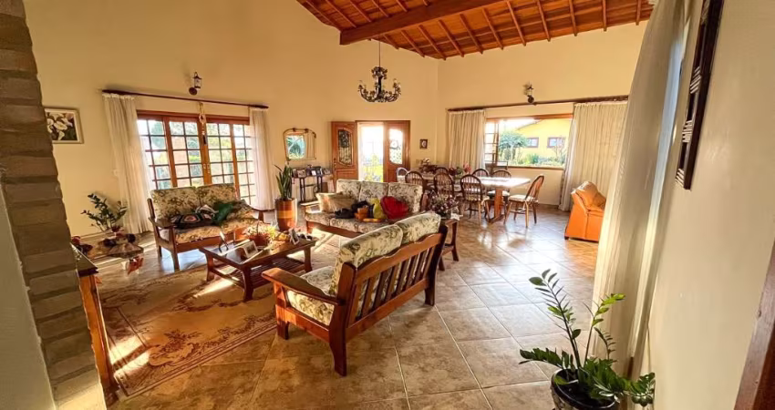 Lindissima Casa em Bom Jesus dos Perdões-SP