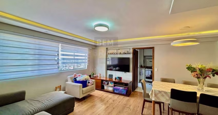 Apartamento 3 Quartos (1 Suíte) no Último Andar - Bacacheri, Curitiba - Varanda e Closet