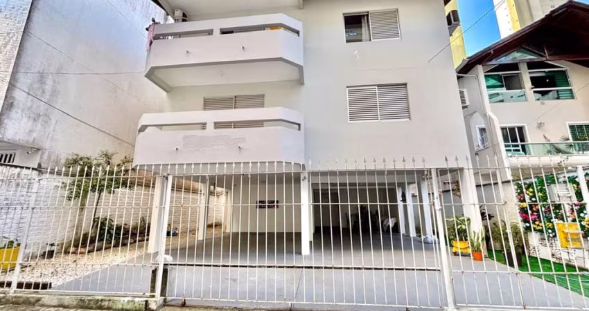 Apartamento 3 Dorms (1 Suíte) no Centro de Balneário Camboriú - 3 Vagas