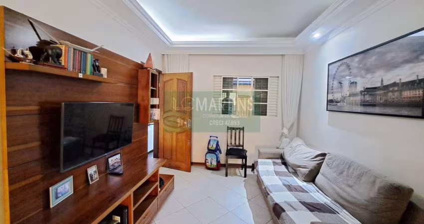 Oportunidade Única! Casa com 3 quartos. Planalto-BH