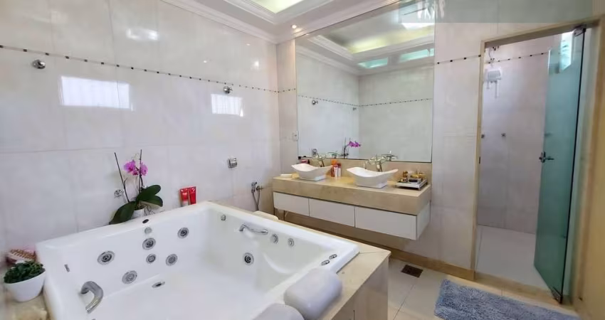 CASA NO BAIRRO PLANALTO COM PISCINA!!!