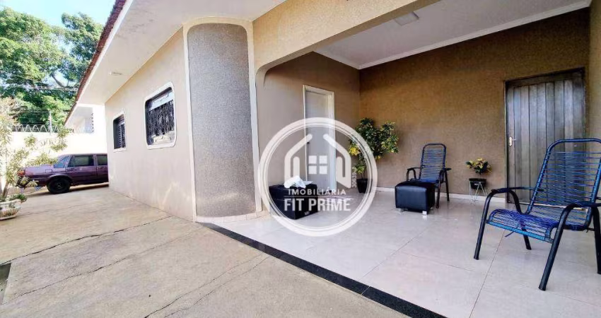 Casa com 3 dormitórios à venda, 165 m² por R$ 437.000 - Jardim Nazareth - São José do Rio Preto/SP