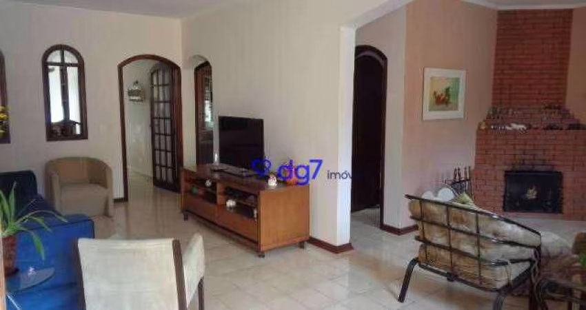 Casa com 3 dormitórios à venda, 240 m² por R$ 1.200.000,00 - Vila Sônia - São Paulo/SP