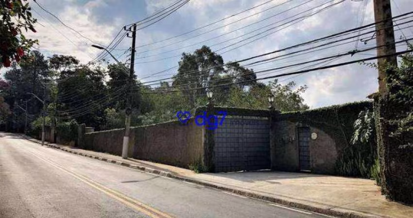 Casa com 4 dormitórios, 4 suítes à venda, 2714 m² por R$ 2.200.000 - Granja Viana - Cotia/SP