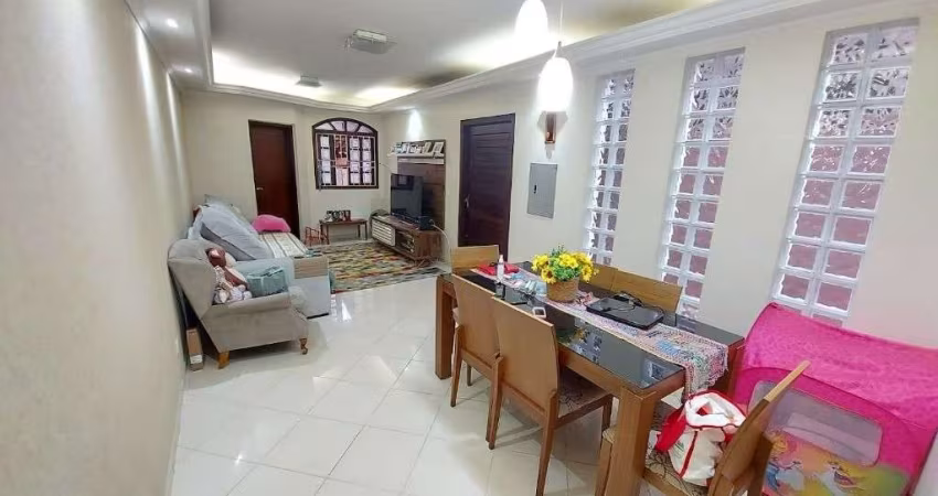 Sobrado com 3 dormitórios à venda, 210 m² por R$ 699.000,00 - Jardim Ester Yolanda - São Paulo/SP