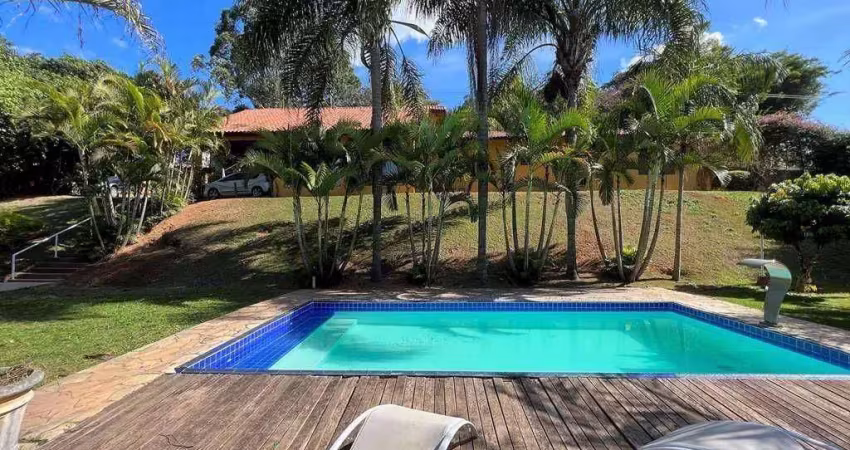 Casa com 4 dormitórios à venda, 1.459 m² por R$ 3.100.000 - Granja Viana - Cotia-SP