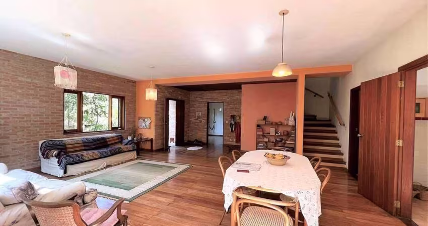 Casa com 4 dormitórios à venda, 1.000m² por R$ 1.950.000 - Granja Viana II - Cotia/SP