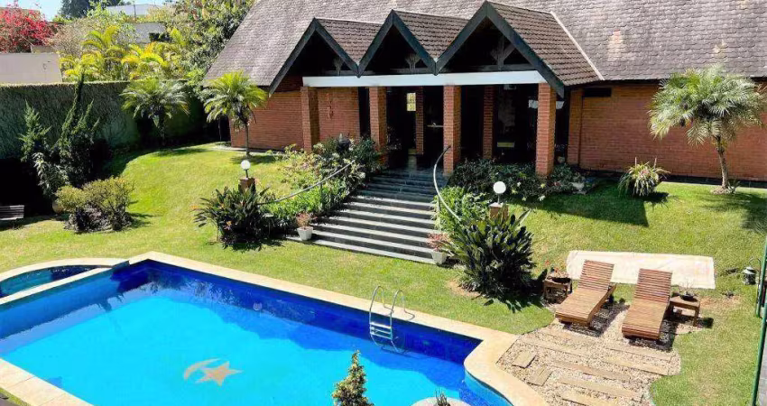 Casa com 4 Suítes à venda, 2.631 m² por R$ 2.800.000 - GRANJA VIANA – JARDIM PASSARGADA -Granja Viana