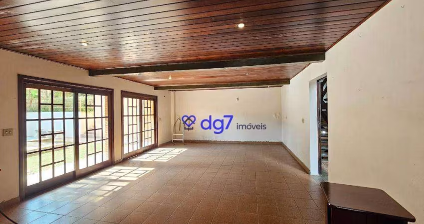Casa em Condomínio Granja Viana 4 dormitórios e 10 vagas
