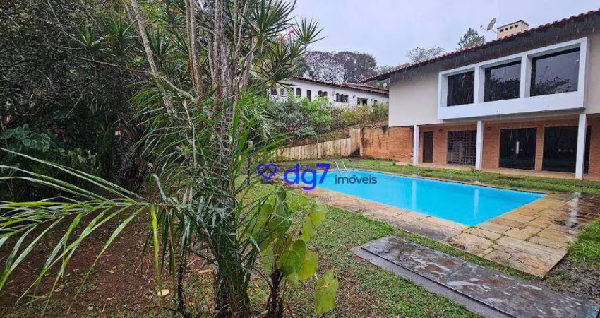 Casa em Condomínio Granja Vianna 4 dormitórios e 4 vagas 513m de área construida