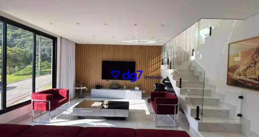 Casa em condomínio Valville 1 Alphaville 3 suítes e 4 vagas