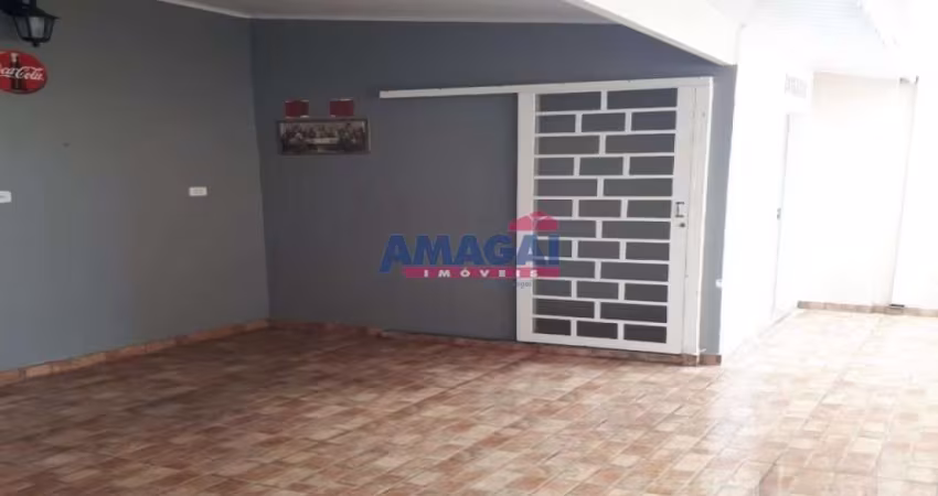 Casa com 3 quartos à venda no Jardim Santa Maria, Jacareí 