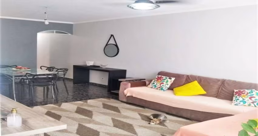Casa com 3 quartos à venda no Jardim Siesta, Jacareí 