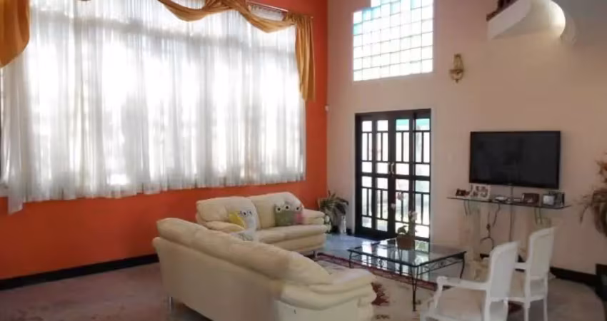 Casa com 3 quartos à venda no Jardim Santa Maria, Jacareí 