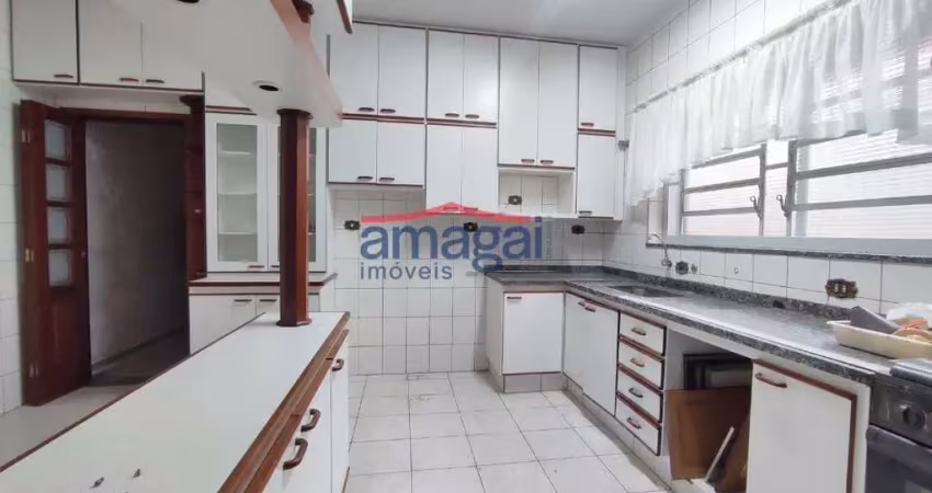 Casa com 3 quartos à venda no Centro, Jacareí 