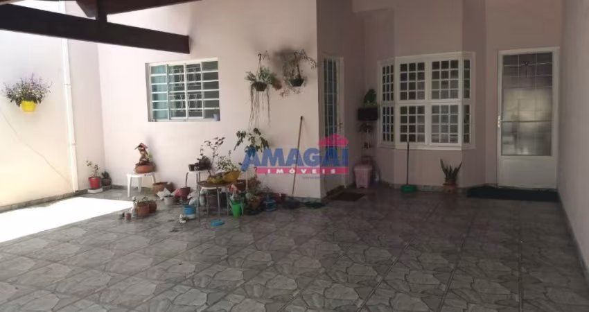 Casa com 3 quartos à venda no Jardim Altos de Santana II, Jacareí 