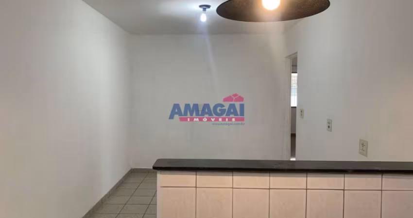 Casa com 2 quartos para alugar na Vila Machado, Jacareí 