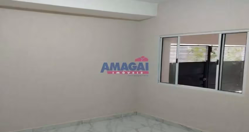 Casa com 1 quarto para alugar no Jardim Paraíba, Jacareí 