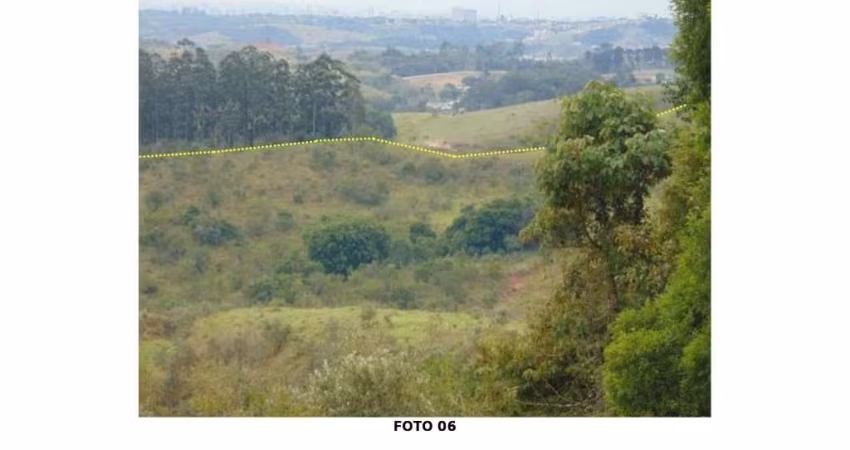 Terreno à venda no Bairro do Colonia, Jacareí 