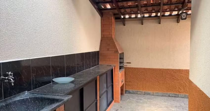 Casa em condomínio fechado com 2 quartos para alugar no Jardim Coleginho, Jacareí 