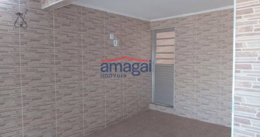 Casa com 2 quartos para alugar na Vila Formosa, Jacareí 