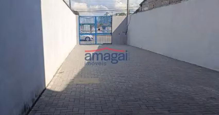 Casa com 3 quartos para alugar no Jardim Santa Maria, Jacareí 