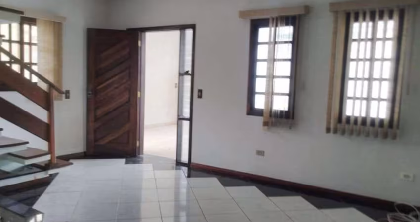 Casa com 3 quartos para alugar no Parque dos Príncipes, Jacareí 