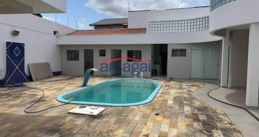 Casa com 3 quartos para alugar no Santa Cruz dos Lázaros, Jacareí 