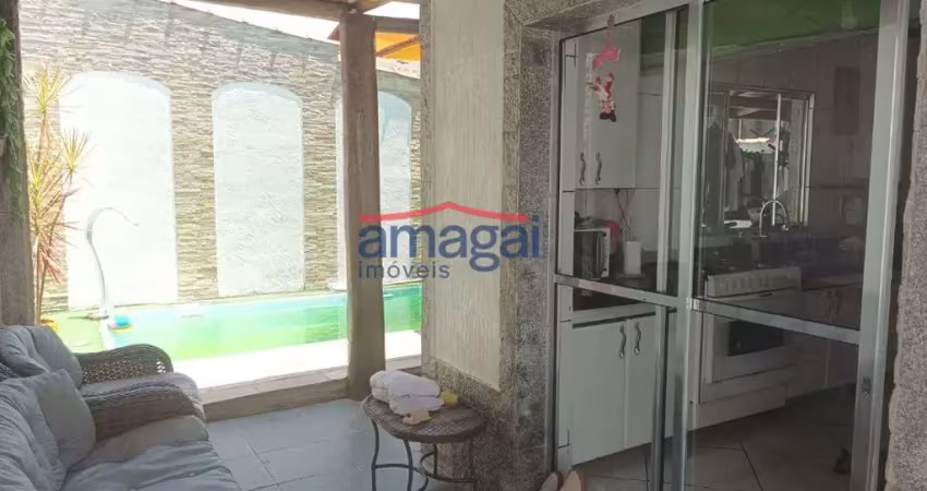 Casa com 2 quartos à venda no Parque Meia Lua, Jacareí 