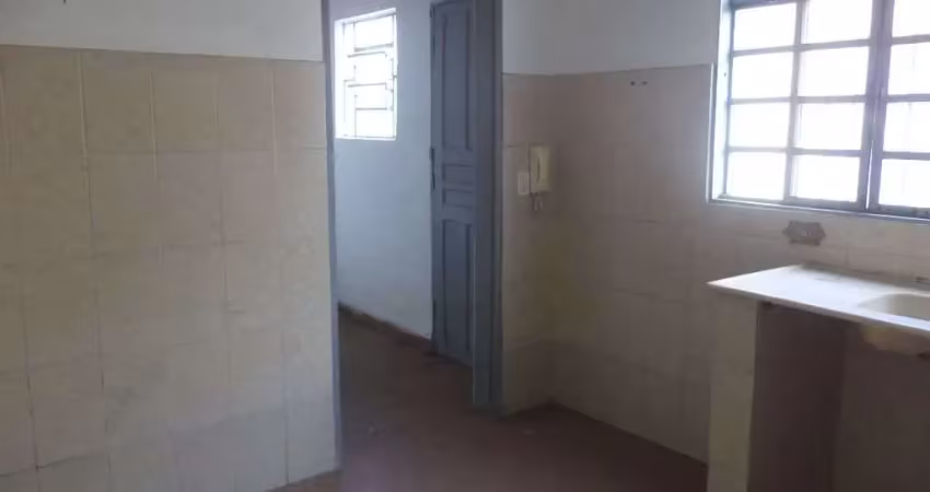 Casa com 1 quarto para alugar no Jardim Independência, Jacareí 