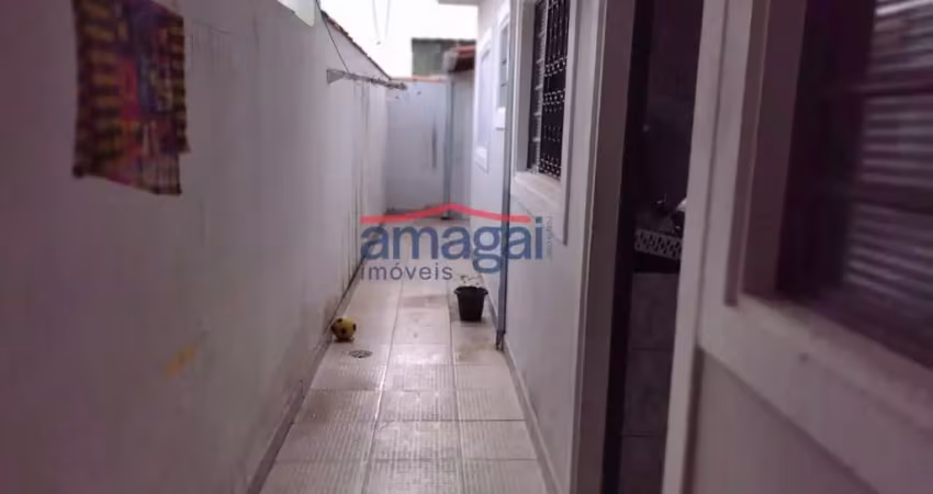 Casa com 2 quartos à venda no Jardim Santa Marina, Jacareí 