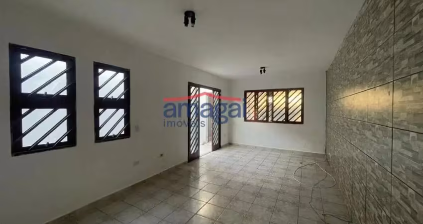 Casa com 2 quartos para alugar no Jardim Paraíba, Jacareí 