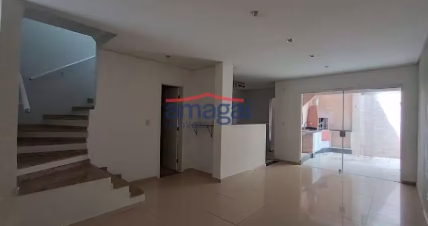 Casa em condomínio fechado com 3 quartos para alugar no Centro, Jacareí 