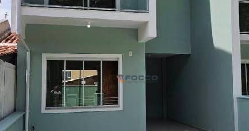 Sobrado com 2 dormitórios à venda, 69 m² por R$ 380.000,00 - Forquilhas - São José/SC