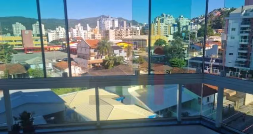 Apartamento com 3 quartos à venda na Rua Juvêncio Costa, 223, Trindade, Florianópolis