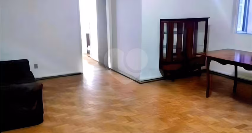 Apartamento com 3 quartos à venda em Centro Histórico - RS