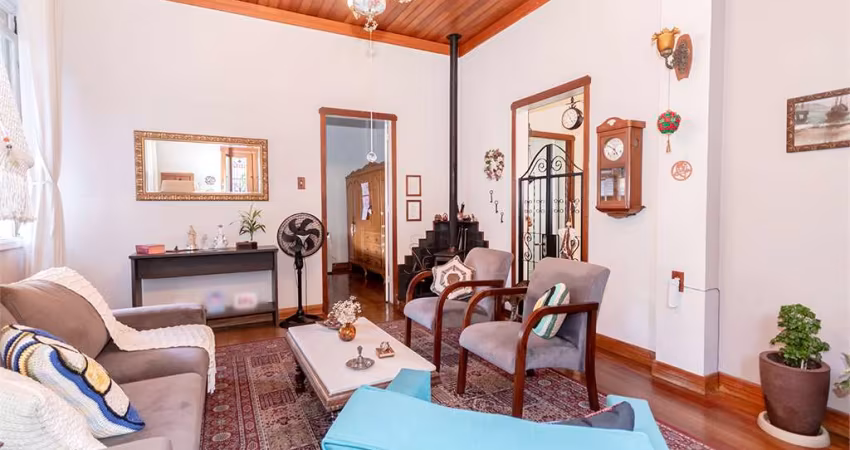 Casa com 6 quartos à venda em Teresópolis - RS